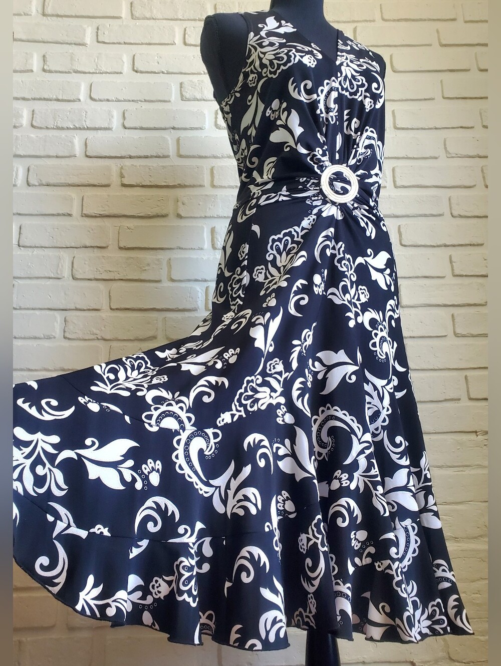 Joseph Ribkoff Floral Paisley Ring Buckle Dress Black White Flowy Ruffle Hem - Picture 3 of 15